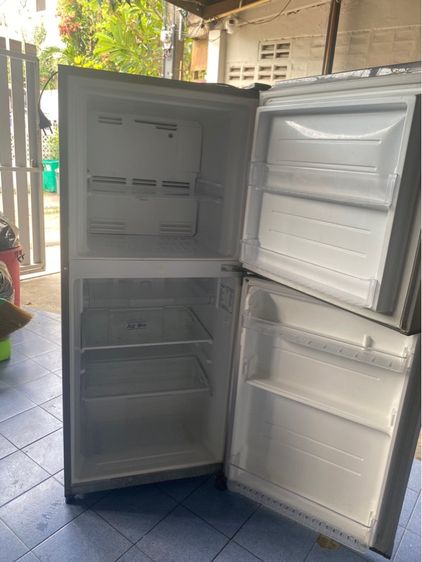 ตู้เย็น TOSHIBA 2 ประตู 6.4 คิว รุ่น GR-B22KP(SS) รูปที่ 3
