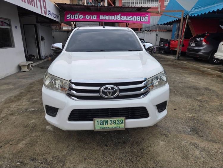 Toyota Hilux Revo 2016 2.4 J Plus Pickup ดีเซล ไม่ติดแก๊ส เกียร์ธรรมดา ขาว รูปที่ 2