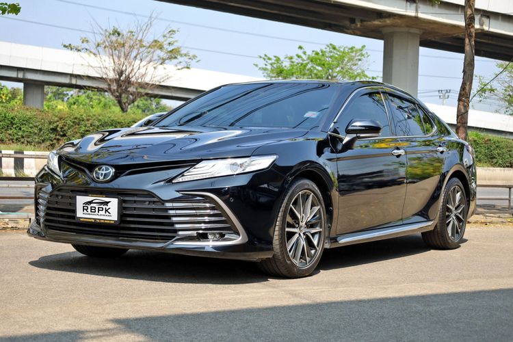 รถ Toyota Camry 2.5 Premium สี ดำ