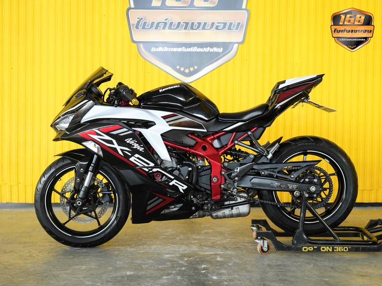 KAWASAKI Ninja ZX-25R จดปี 2021 ดาวห์เริ่มต้นที่ 9,000 บ. รูปที่ 3