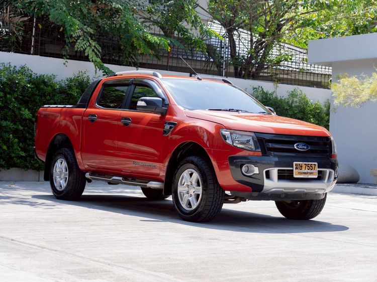 รถ Ford Ranger 2.2 Hi-Rider Wildtrak สี ส้ม