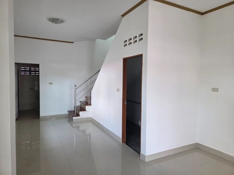 อื่นๆ ไม่มี 2014 ทาวเฮ้า2 ชั้น หลังมุม 2 ห้อนอน 2 ห้องน้ำ รูปที่ 4