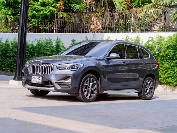 BMW X1 2022 2.0 sDrive20d xLine Utility-car ดีเซล ไม่ติดแก๊ส เกียร์อัตโนมัติ เทา รูปที่ 3