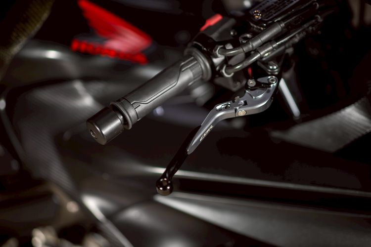 HONDA CBR650F 2013 รูปที่ 9