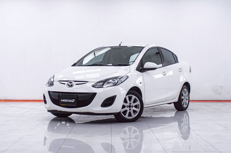 รถ Mazda Mazda 2 1.5 Groove สี ขาว