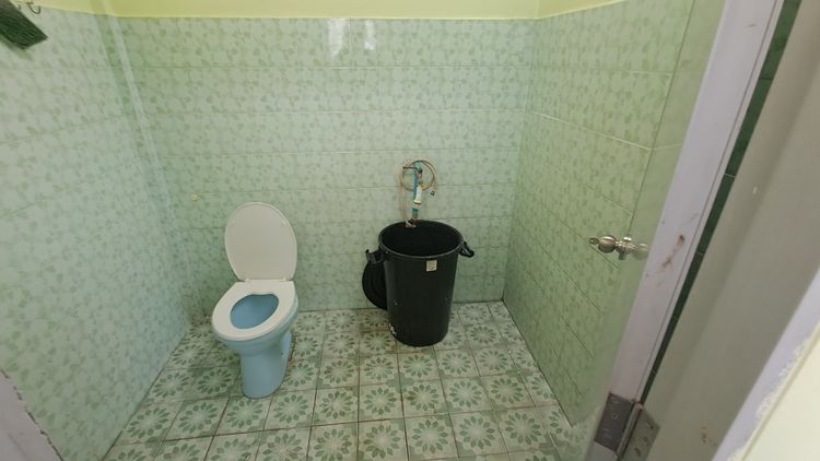 อื่นๆ มีบางส่วน 2010 บ้าน 2 หลังบางน้ำเปรี้ยวให้เช่ารายเดือนราคาเพียง 5,000 บาทต่อเดือน บางน้ำเปรี้ยว ฉะเชิงเทรา รูปที่ 3