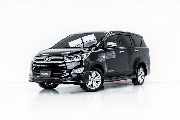 Toyota Innova 2017 2.8 Crysta V Utility-car ดีเซล ไม่ติดแก๊ส เกียร์อัตโนมัติ ดำ