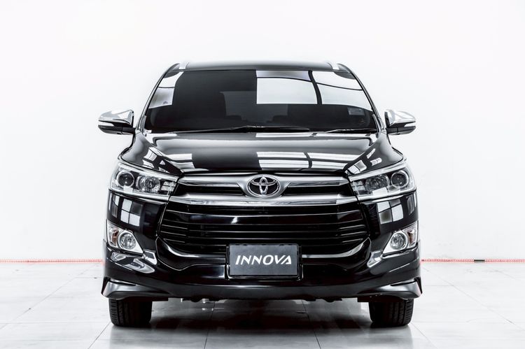 Toyota Innova 2017 2.8 Crysta V Utility-car ดีเซล ไม่ติดแก๊ส เกียร์อัตโนมัติ ดำ รูปที่ 4