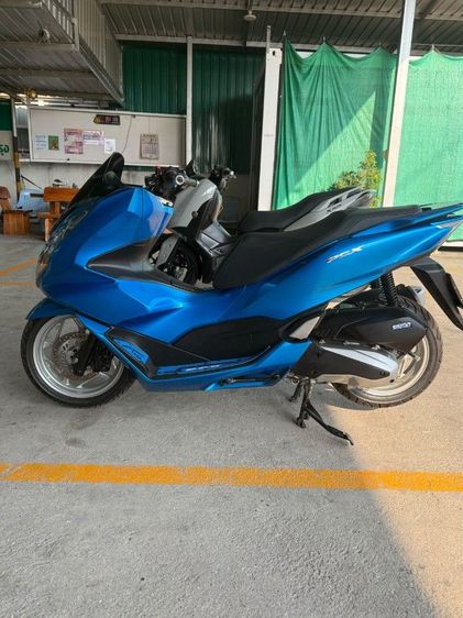 ขาย PCX 160 ปี 2021 ไมล์ 31,xxx รถขี่ดีเครื่องเงียบ ล้อสีเงินพาวเด้อโค้ด รูปที่ 3