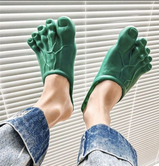 รองเท้าเท้าพี่ยักษ์เขียว Hulk 🟢🦶 ดีไซน์กวนๆ พร็อพปาร์ตี้สุดฮา