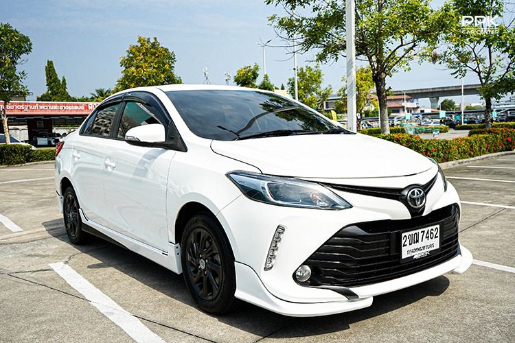 Toyota Vios 2021 1.5 Mid Sedan เบนซิน ไม่ติดแก๊ส เกียร์อัตโนมัติ ขาว รูปที่ 3