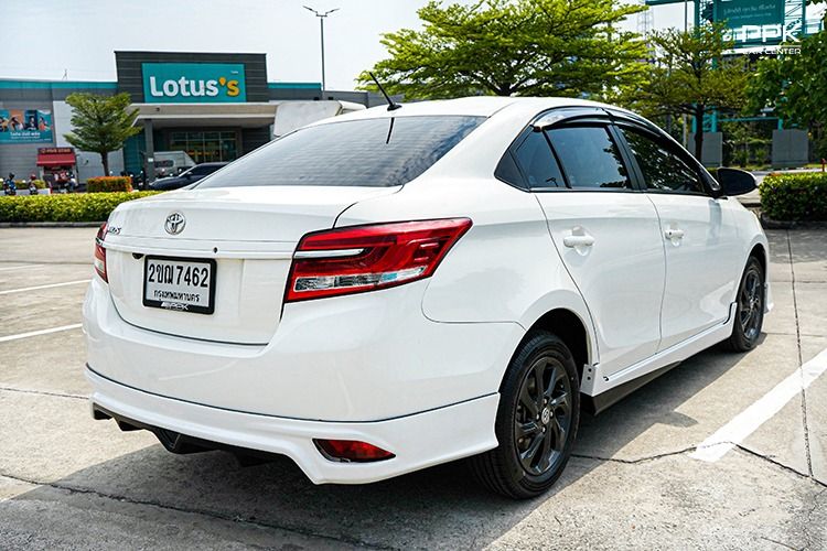 Toyota Vios 2021 1.5 Mid Sedan เบนซิน ไม่ติดแก๊ส เกียร์อัตโนมัติ ขาว รูปที่ 4
