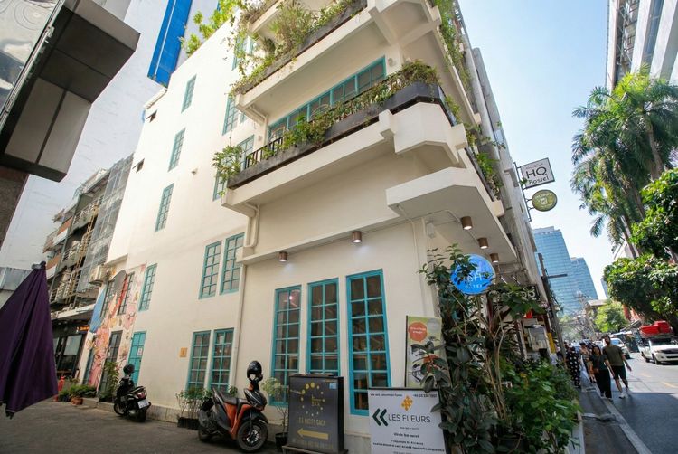 ให้เช่าอาคารพาณิชย์ทำเลศักยภาพสูง ปากซอยพิพัฒน์ (ซอยสีลม 3) ใจกลาง CBD สีลม