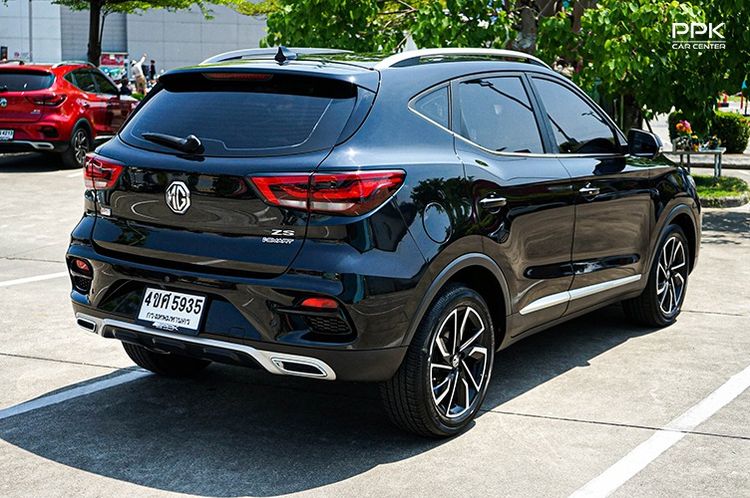 MG ZS 2023 1.5 V Sunroof Utility-car เบนซิน ไม่ติดแก๊ส เกียร์อัตโนมัติ ดำ รูปที่ 4