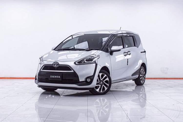 รถ Toyota Sienta 1.5 V สี เทา