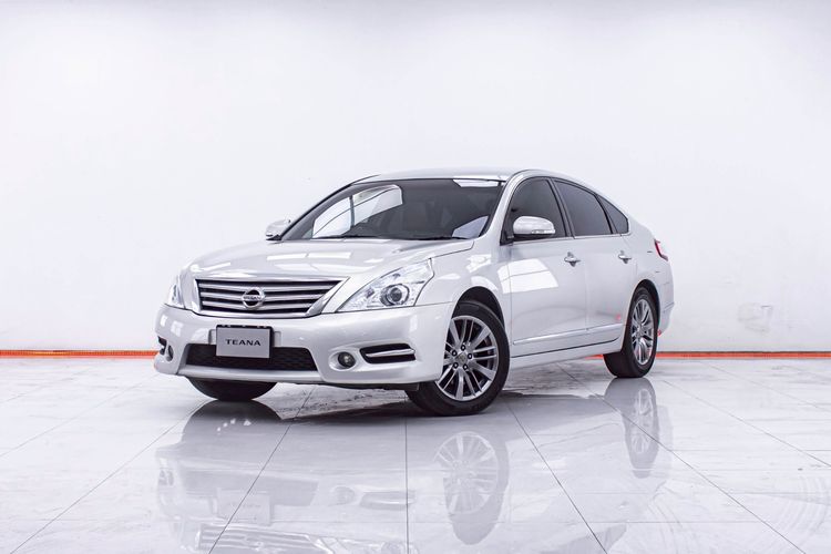 รถ Nissan Teana 2.5 250 XV สี เทา