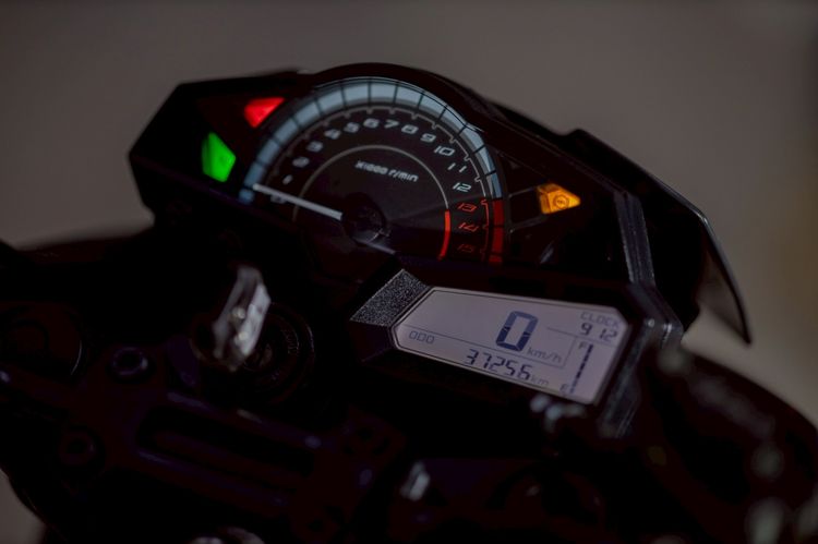 KAWAZAKI Z300 2017 รูปที่ 5