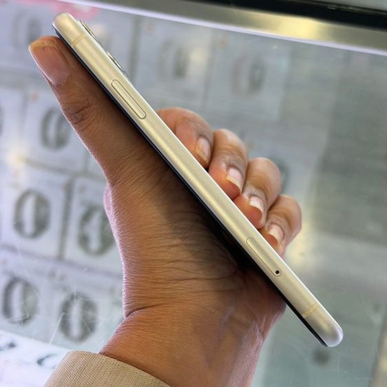 iPhone11 128GB สีขาว เครื่องศูนย์ โมเดลTH สภาพสวยมากๆ😍😍 รูปที่ 4