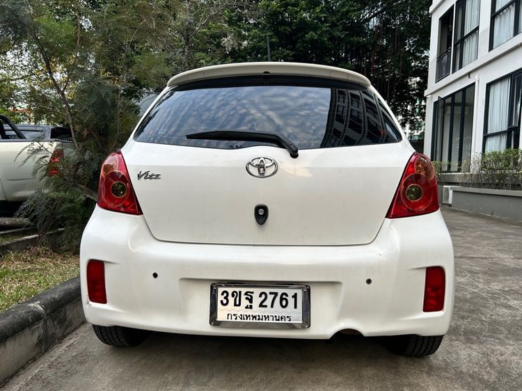 Toyota Yaris 2011 1.5 E Sedan เบนซิน ไม่ติดแก๊ส เกียร์อัตโนมัติ ขาว รูปที่ 3