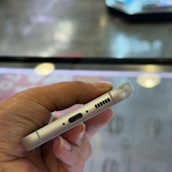 Samsung S23 FE 5G สีขาว เครื่องศูนย์ สภาพสวย ขอบรอยเล็กน้อย จอ6.4นิ้ว แรม8รอม128 กล้อง50ล้าน(3ตัว)😍😍 รูปที่ 7