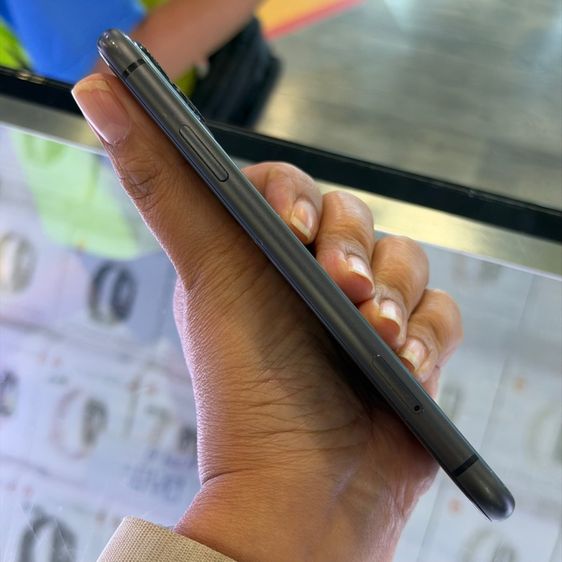 iPhone11 64GB สีดำ เครื่องศูนย์ โมเดลTH สภาพสวยมากๆ😍😍 รูปที่ 4