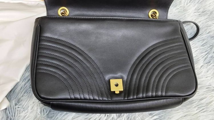 Gucci GG Marmont Matelassé Shoulder Bag Black Leather อะไหล่ทอง รุ่น Heart Back พร้อมกล่อง รูปที่ 7