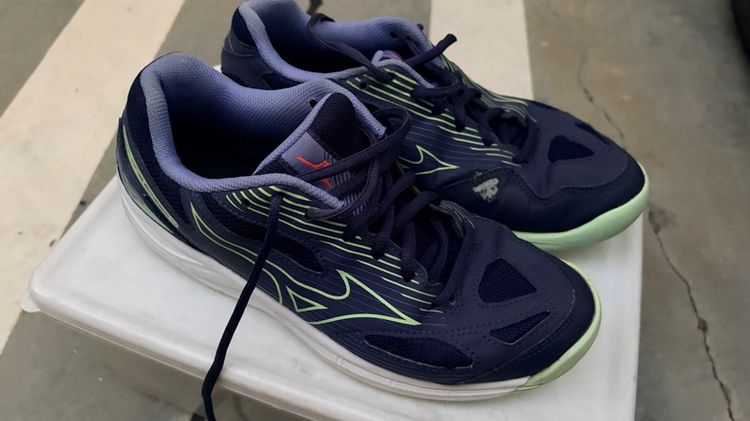 นำเงินเข้ม รองเท้าแบดมินตัน Mizuno มือ2 สภาพดี