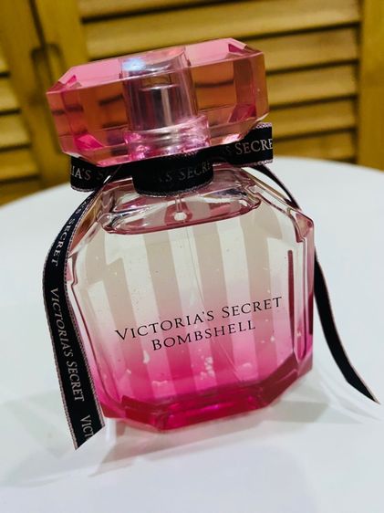 Sold out Victoria's Secret Bombshell Eau de Parfum 50ml ของแท้  No Box รูปที่ 6