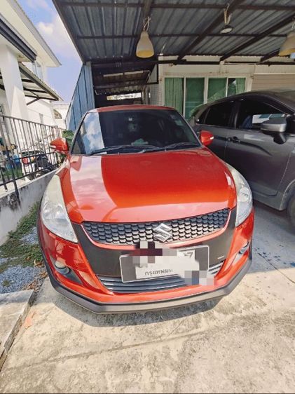 รถ Suzuki Swift 1.25 GLX สี ส้ม