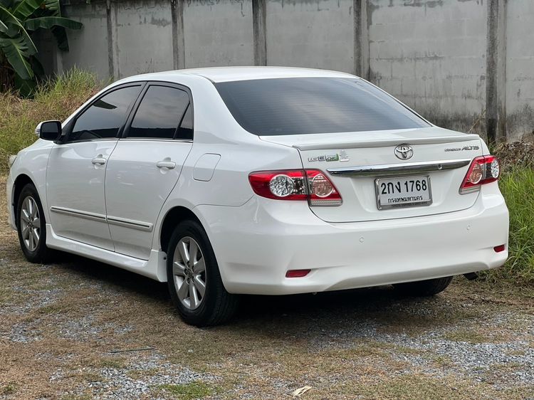 Toyota Altis 2013 1.6 E CNG Sedan เบนซิน NGV เกียร์อัตโนมัติ ขาว รูปที่ 3