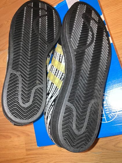 รองเท้า adidas ของแท้ เบอร์ 5 ของใหม่ ยังไม่เคยใส่  รูปที่ 4