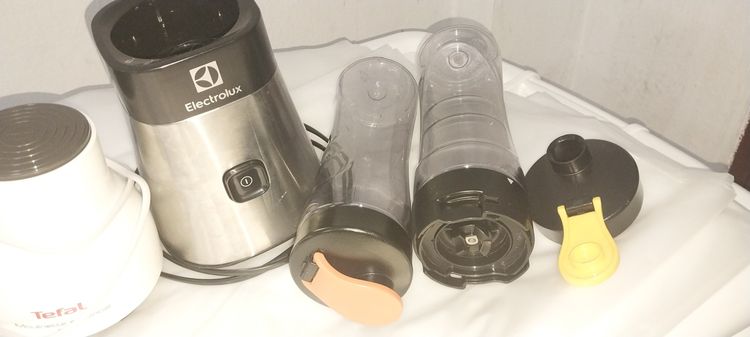 เหมาขายรวมเครื่องปัน-สับที่ไม่ได้ใช้แล้ว ใหม่เอี่ยมๆ เหมารวมราคาถูกๆแค่ 700 บาท รูปที่ 2