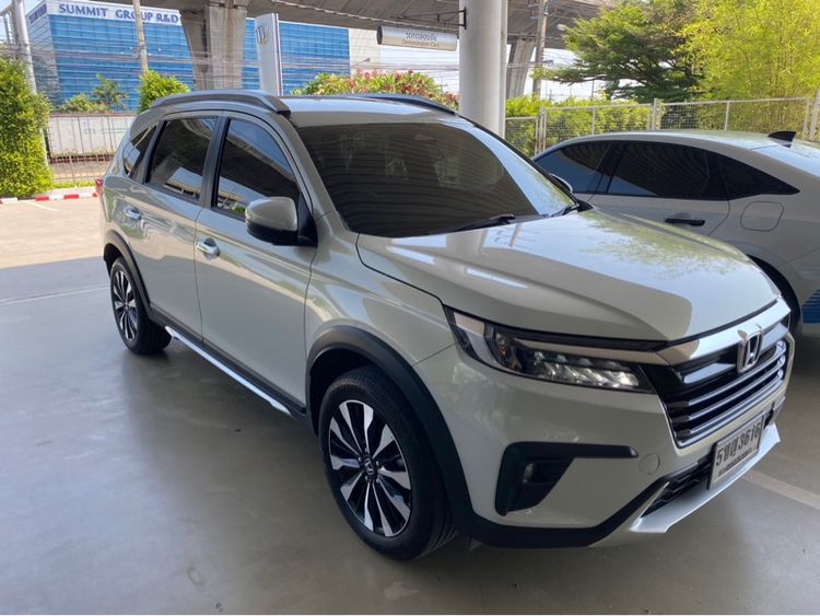 Honda BR-V 2024 1.5 EL Utility-car เบนซิน เกียร์อัตโนมัติ ขาว รูปที่ 2