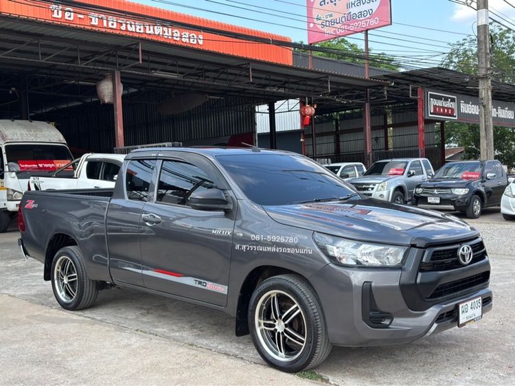 Toyota Hilux Revo 2020 2.4 J ดีเซล เกียร์ธรรมดา เทา รูปที่ 2