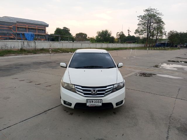 Honda City 2012 1.5 Sv i-VTEC Sedan เบนซิน ไม่ติดแก๊ส เกียร์อัตโนมัติ ขาว รูปที่ 2