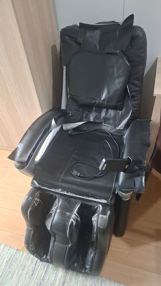 เก้าอี้นวด ตามสภาพ ใช้งานได้ปกติ หนังต้องเปลี่ยน 7999