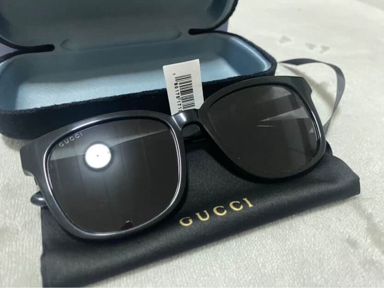 แว่นกันแดด Gucci GG0637SK Oversized Square อุปกรณ์ครบ Full Set