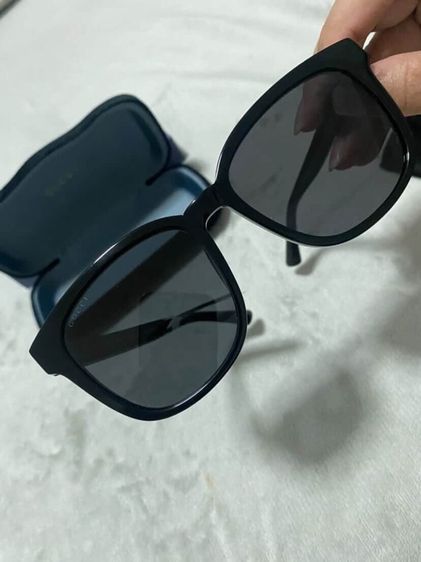 แว่นกันแดด Gucci GG0637SK Oversized Square อุปกรณ์ครบ Full Set รูปที่ 2