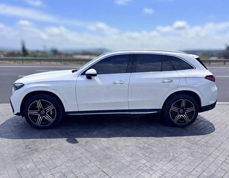 Mercedes-Benz GLC-Class 2024 GLC350e Sedan เบนซิน ไม่ติดแก๊ส เกียร์อัตโนมัติ ขาว รูปที่ 4