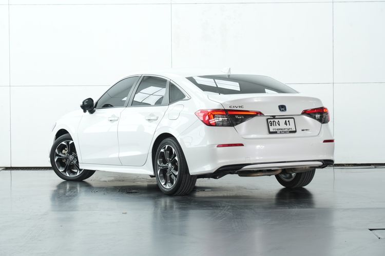 Honda Civic 2022 2.0 eHEV EL+ Sedan เบนซิน ไม่ติดแก๊ส เกียร์อัตโนมัติ ขาว รูปที่ 4