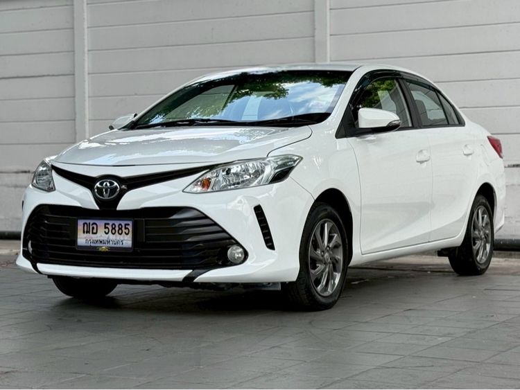Toyota Vios 2017 1.5 E Sedan เบนซิน ไม่ติดแก๊ส เกียร์อัตโนมัติ ขาว รูปที่ 3