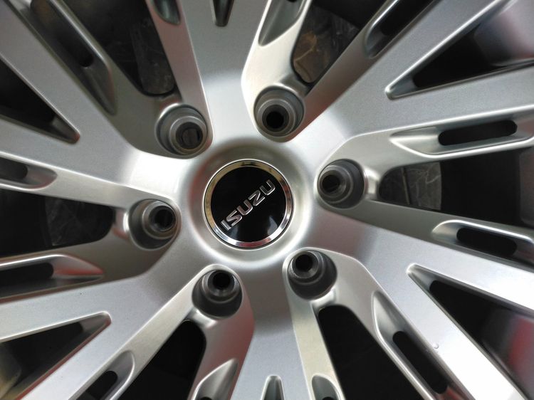 แม็กอีซูซุ ขอบ18 สีเดิม ป้ายแดง พร้อมยางมิชลิน 265 60 18 ปี24 ยางสวยทุกเส้นใส่ isuzu ตัวสูง mu-x mu 7 รูปที่ 5