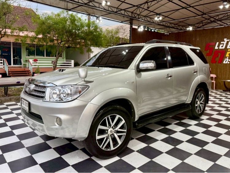 Toyota Fortuner 2007 3.0 V 4WD Van ดีเซล เกียร์อัตโนมัติ บรอนซ์เงิน รูปที่ 2
