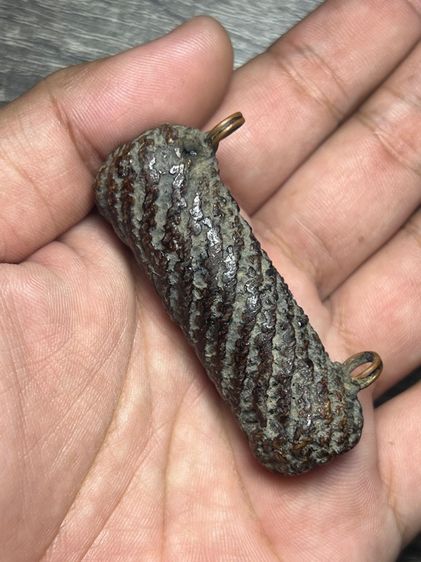 ตะกรุดสองห่วงยาว 2.3 นิ้วไม่ทราบที่(มีสินค้าหลายรายการกดเข้ามาดูในโปรไฟล์ได้เลยครับ)