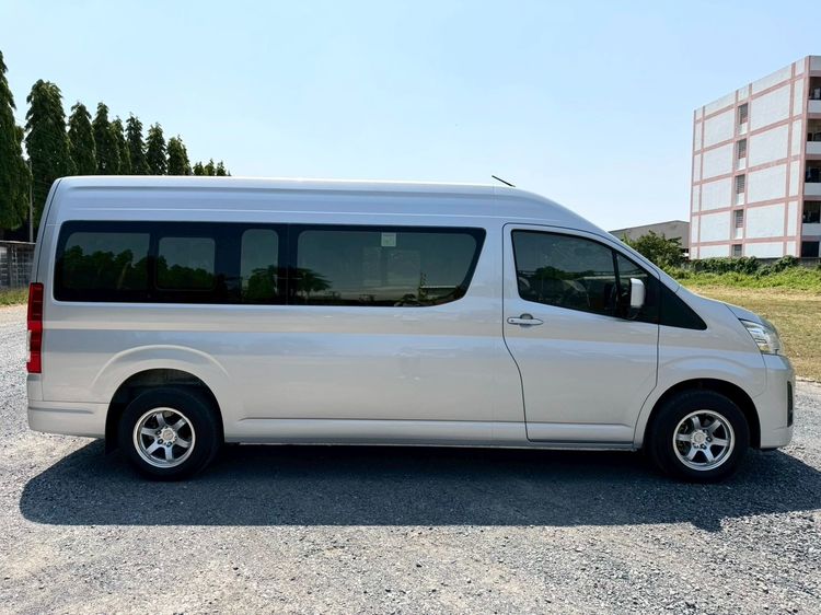 Toyota Commuter 2020 2.8 Van ดีเซล ไม่ติดแก๊ส เกียร์อัตโนมัติ เทา รูปที่ 4