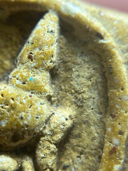 (ขายแล้ว)พระสมเด็จวัดระฆังพิมพ์ยิดขุนพรมหูช้างสีเหลืองนวล รูปที่ 13