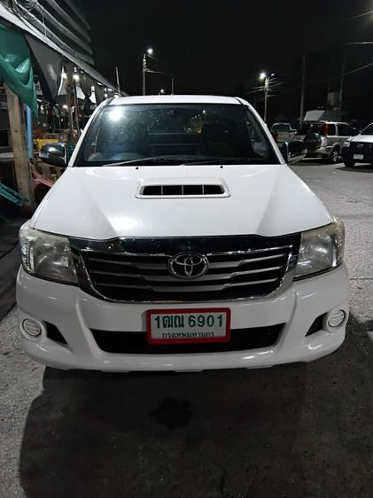 รถ Toyota Hilux Vigo Champ Smart Cab 2.5 J สี ขาว