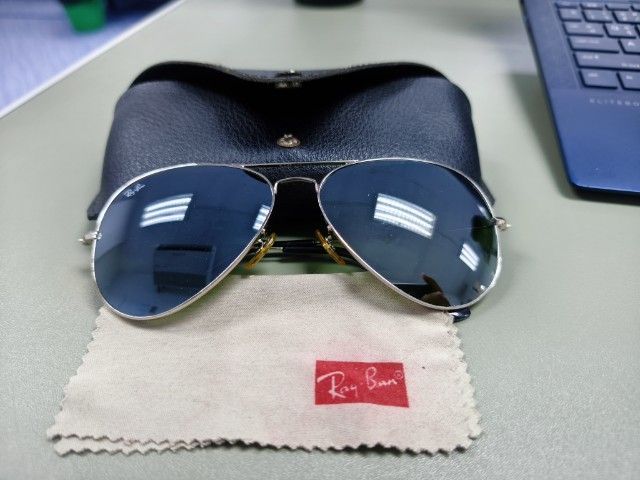 แว่นตากันแดด  ขายด่วน Ray-Ban Aviator ของแท้ มือสอง
รุ่น RB3025 Aviator Large Metal

สภาพดี ใช้งานปกติ มีรอยเล็กน้อยตามการใช้งาน