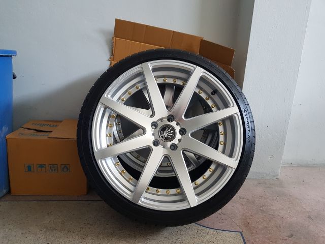 ล้อnaya ขอบ20 พร้อมยาง 245-35-r20 สภาพสวย รูปที่ 4