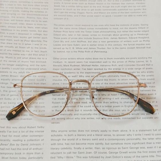 กรอบแว่นตาวินเทจญี่ปุ่น เก่าเก็บไม่ผ่านการใช้งาน ทรงสวยคลาสสิค ค่าส่ง50